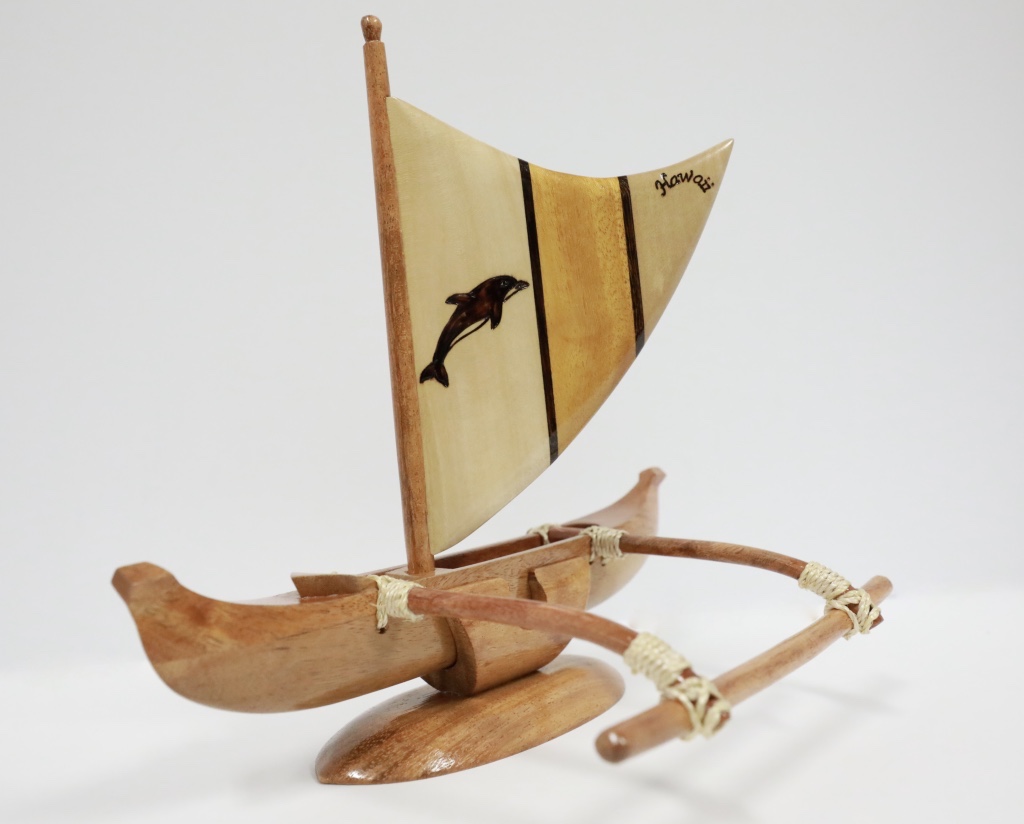 Wood canoe small with sail